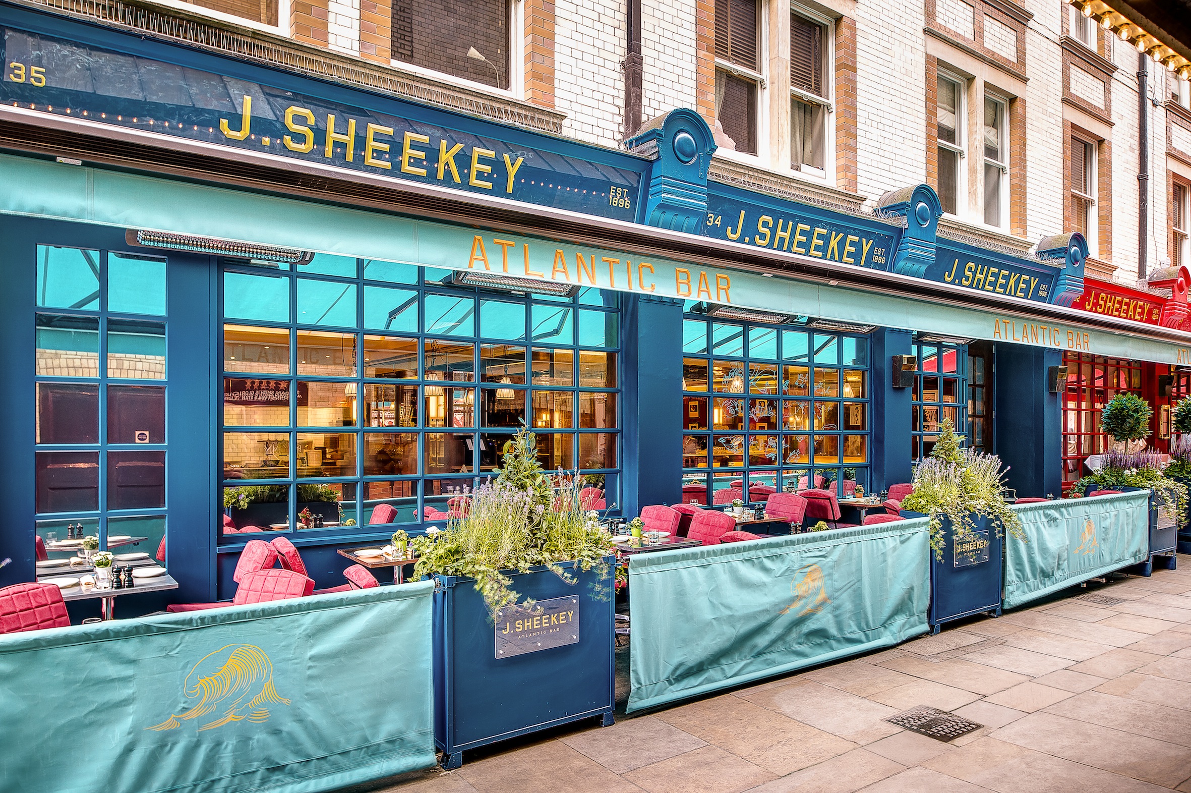 J Sheekey exterior shot by Paul Winch-Furness