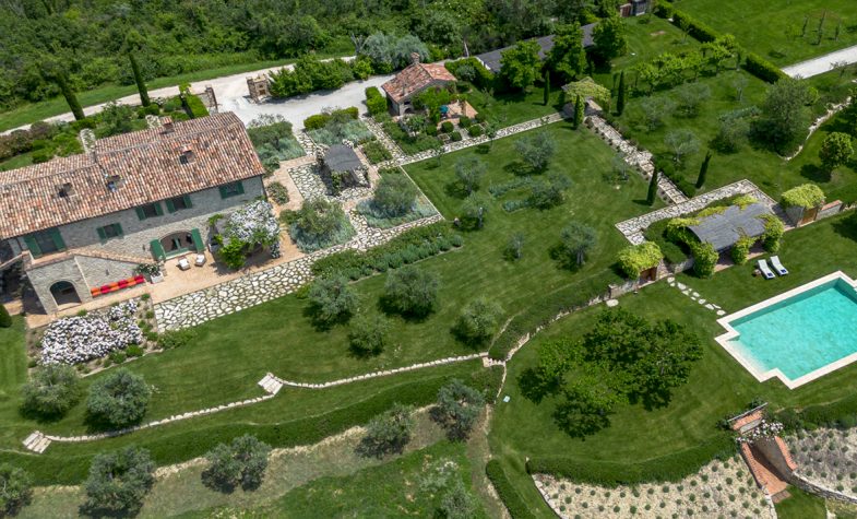 Bird's eye view of Casa Collina in Umbria, Italy