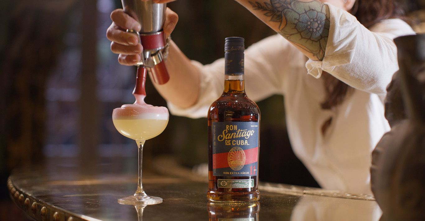 A bartender makes a novel daiquiri with Santiago de Cuba 11 Year Old Extra Añejo