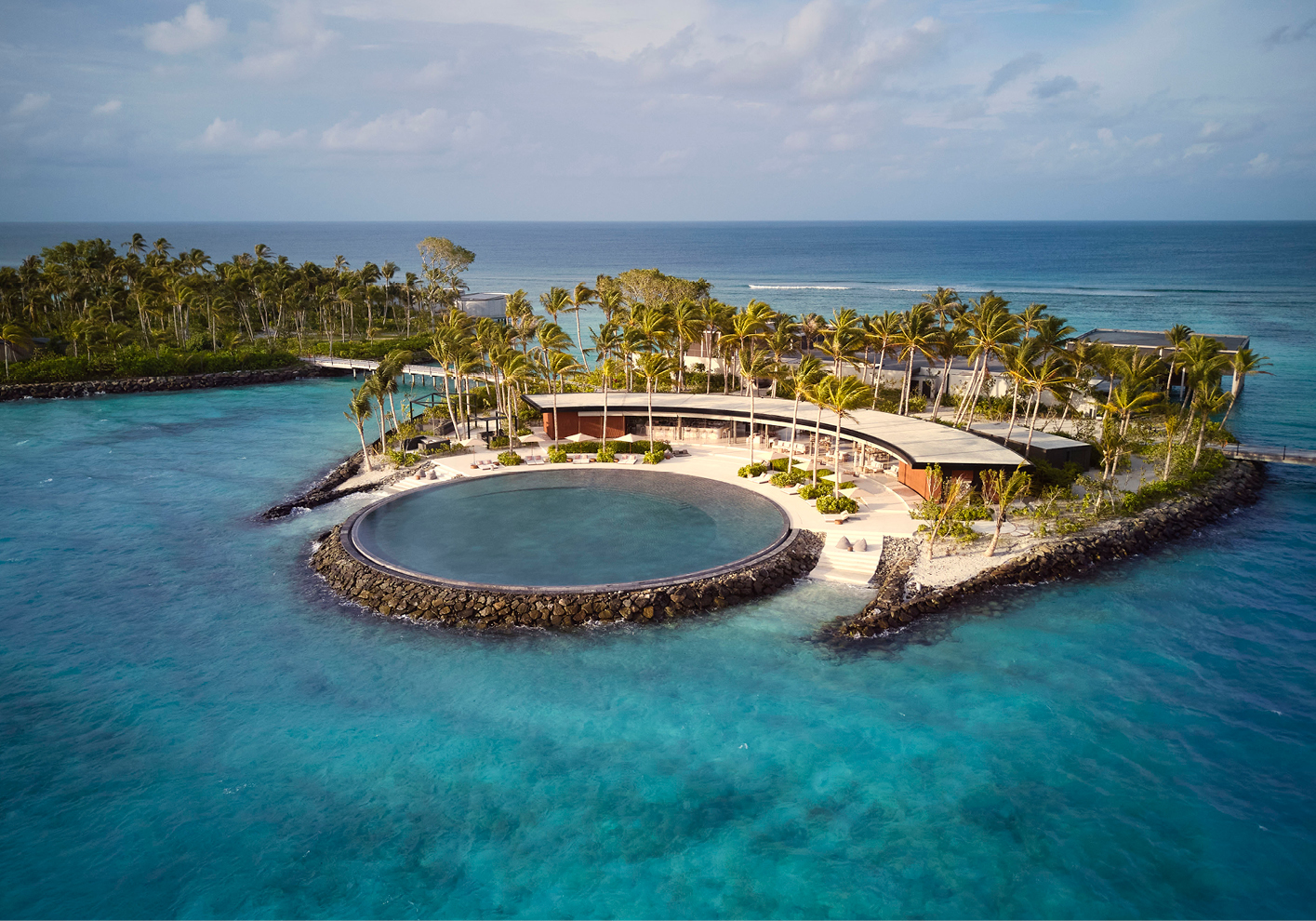 The Eau Bar at The Ritz-Carlton Maldives, Fari Islands