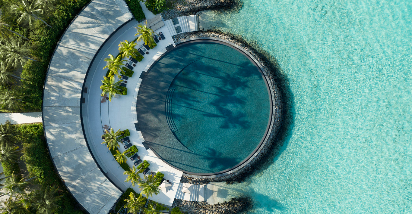 The Eau Bar’s infinity pool