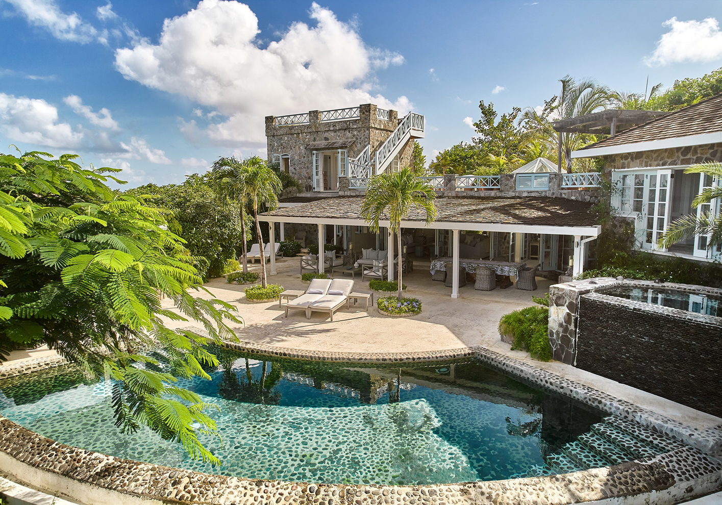 Greystone Villa swimming pool